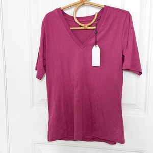 NWT! Universal Standard Eggplant/Purple XS T-Shirt - Super Soft, V-Neck
